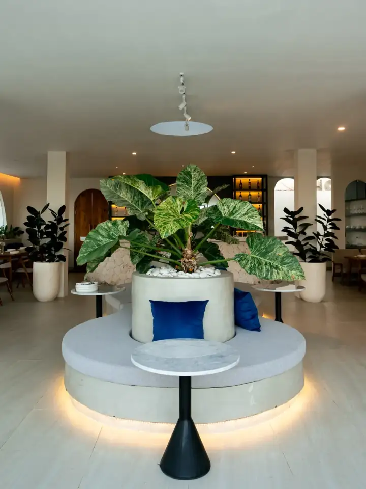 Cafe photographer Bali — ST Cafe Seseh interior and atmosphere by Stefanoes Visual
